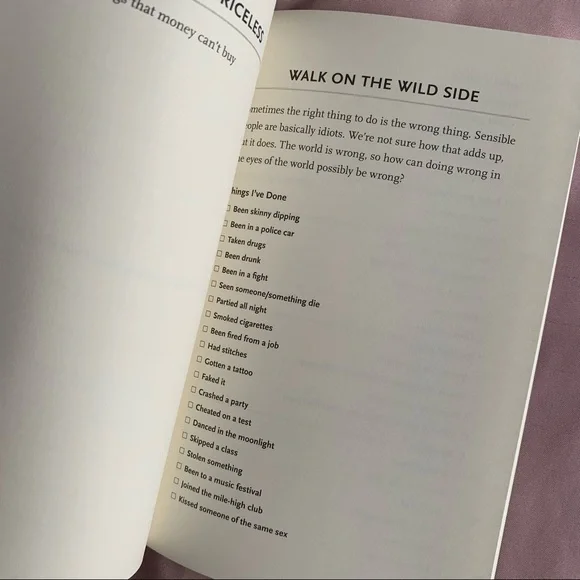 Burn After Writing - Picture 5 of 8